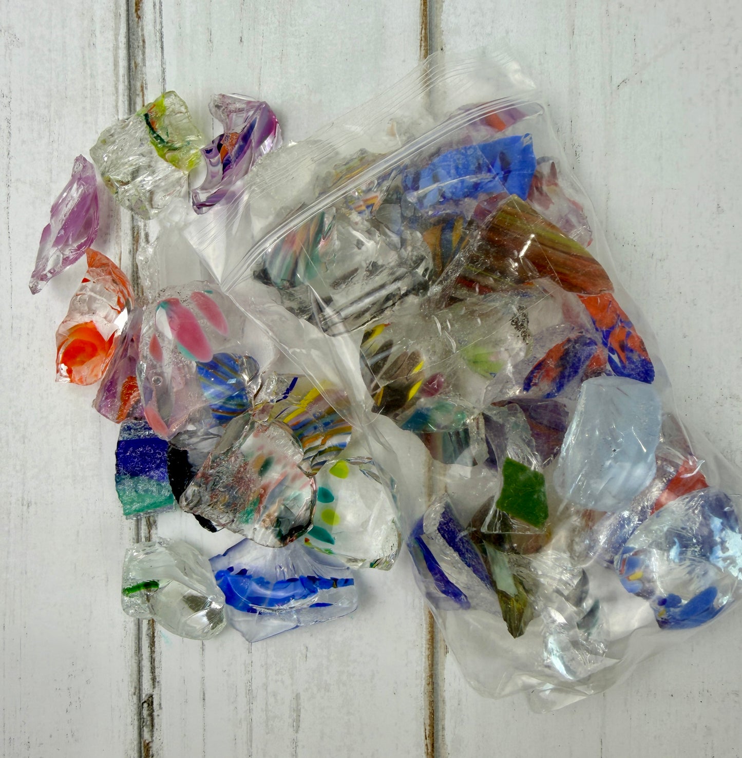 Glass Chips – Clear and Colored Glass Chips