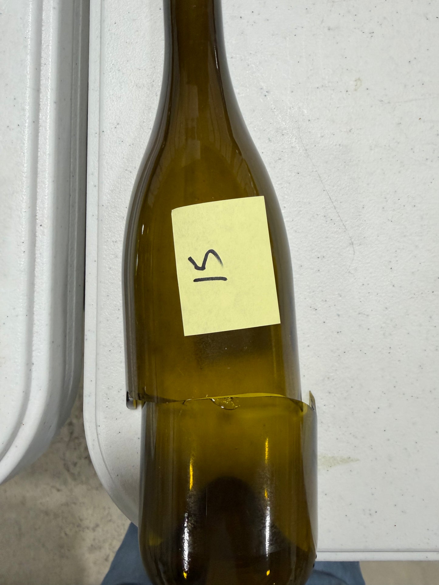 Broken Wine bottle 1/2 splits